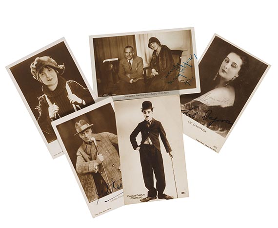 Stummfilm - Sammlung ca. 1300 Porträtpostkarten von Stummfilmstars, teils signiert
