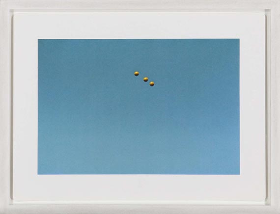 John Baldessari - Throwing three balls in the air to get a straight line (best of thirty-six attempts) - Frame image