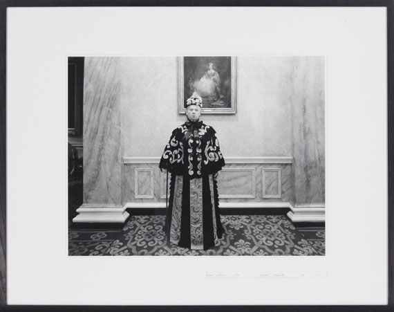Hiroshi Sugimoto - Queen Victoria - Frame image