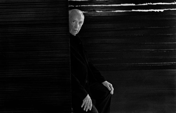 Illustration for: Pierre Soulages, 2nd of October 2917, photo Raphaël Gaillarde. © VG Bild-Kunst, Bonn 2025