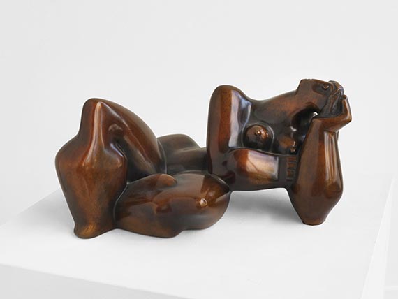 Karl Hartung - Kleine Liegende mit aufgestütztem Kopf - 