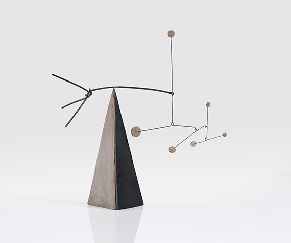 Alexander Calder - Standing Mobile - 