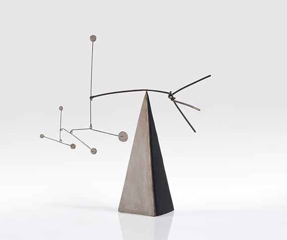 Alexander Calder - Standing Mobile - 