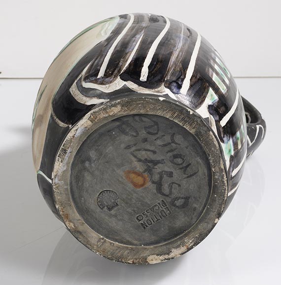 Pablo Picasso - Bearded man's wife - Back side